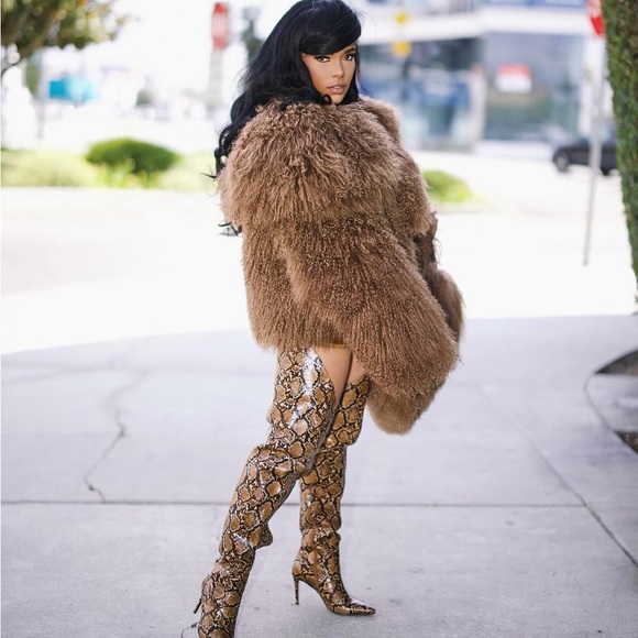 Mongolian Fur Set Coat and Handbag - Picture 2 of 5